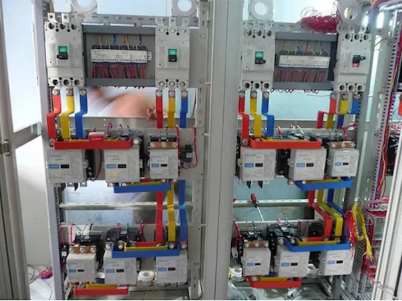 Sơ đồ cấu trúc đấu nối Tam giác của hệ thống 3 pha, chỉ rõ dòng điện dây và dòng điện pha