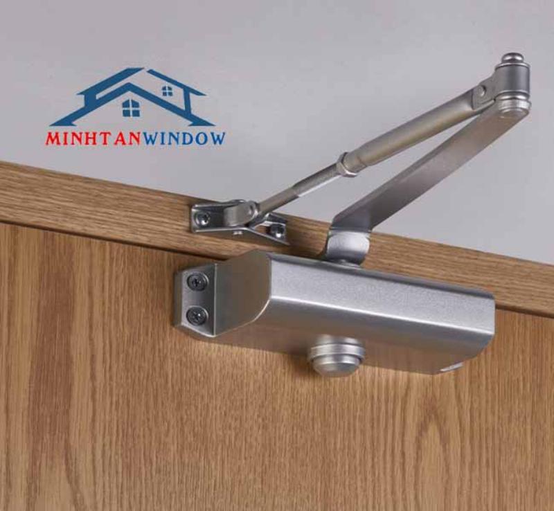 Các loại tay co thủy lực cửa sắt