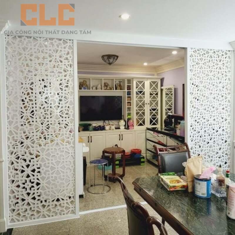 Vách ngăn CNC với hoa văn tinh xảo làm điểm nhấn thẩm mỹ độc đáo cho không gian nội thất hiện đại