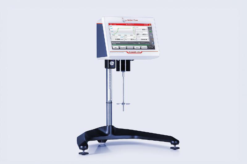 Máy đo độ nhớt quay: Thiết bị phổ biến giúp xác định độ nhớt centipoise của chất lỏng bằng cách đo lực cản trên spindle quay