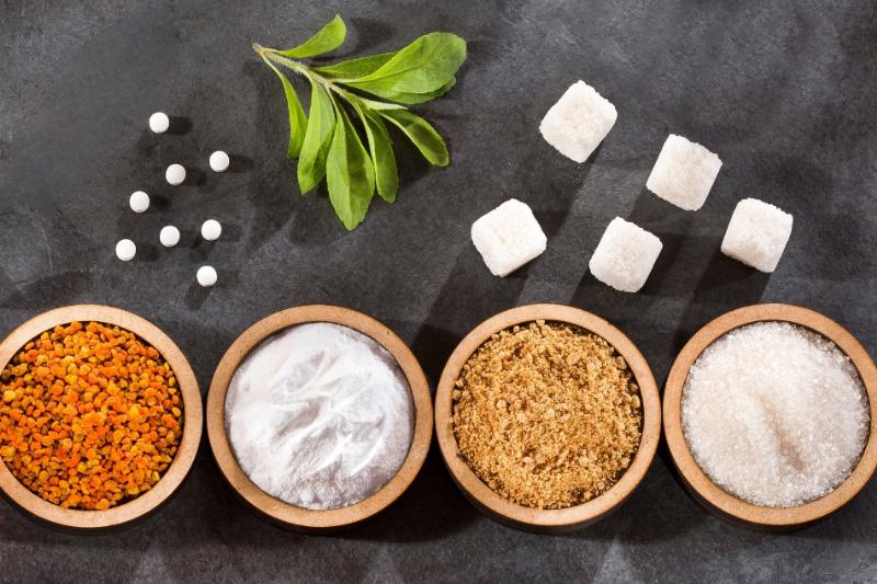 So sánh độ ngọt tương đối và đặc điểm của các loại đường phổ biến và chất tạo ngọt